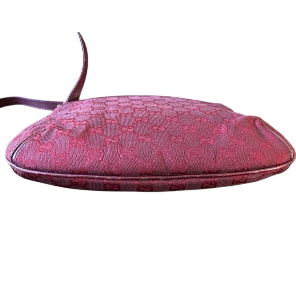 Authenticated Vintage Gucci GG Logo Burgundy/Wine Crossbody Shoulder Bag. COA. - Picture 5 of 16